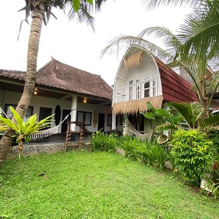 Sumbul surf lodge Jembrana Exterior foto
