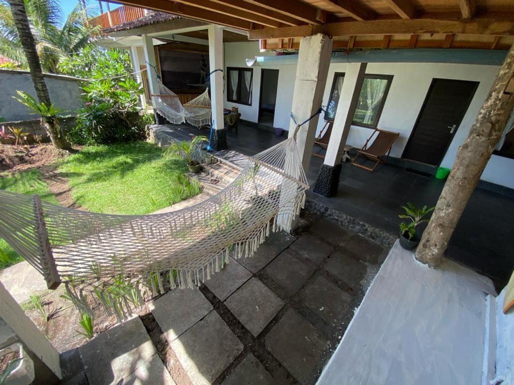 Sumbul surf lodge Jembrana Exterior foto