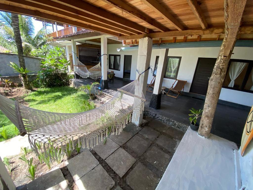 Sumbul surf lodge Jembrana Exterior foto