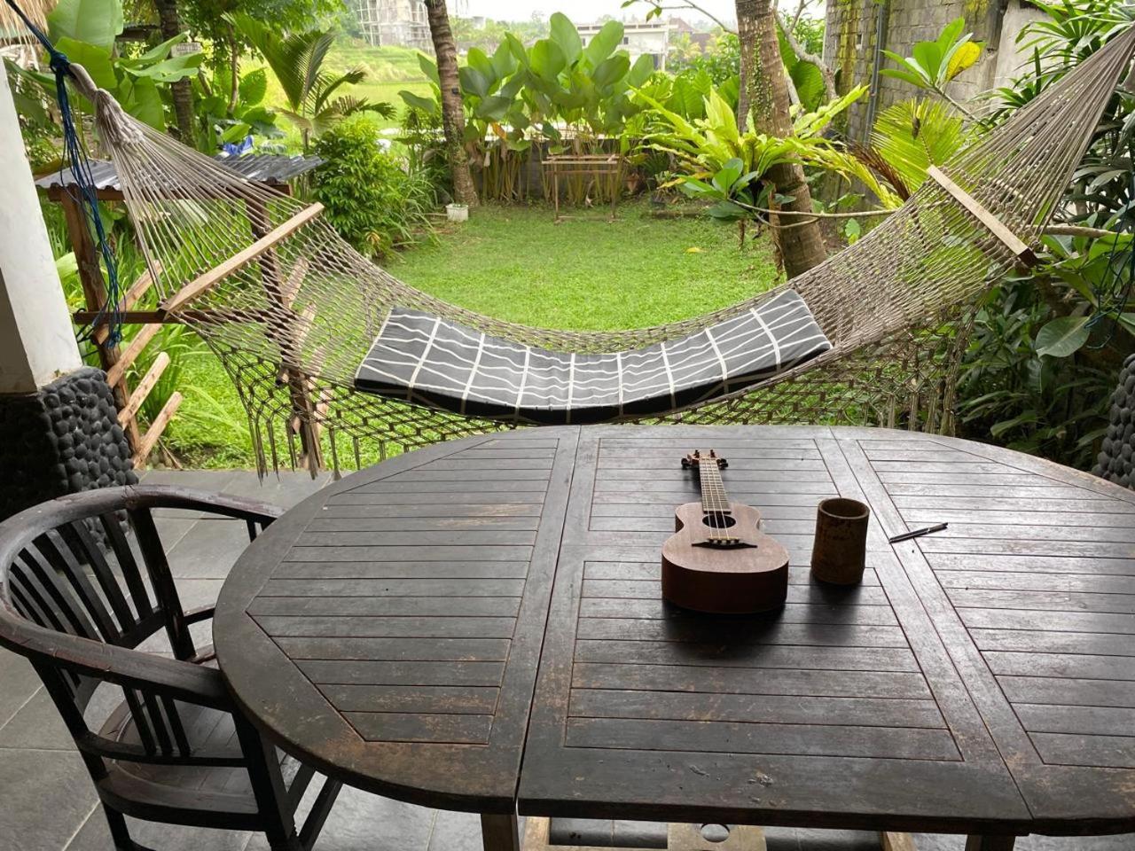 Sumbul surf lodge Jembrana Exterior foto